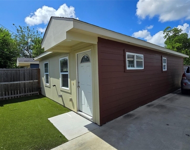 3733 Seabrook Street - Photo Thumbnail 8