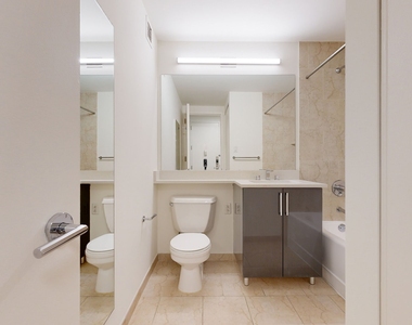 10 Hanover Square - Photo Thumbnail 3