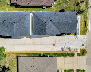 860 Rachel Street - Photo Thumbnail 40