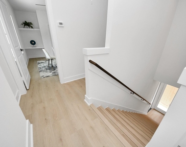 860 Rachel Street - Photo Thumbnail 17