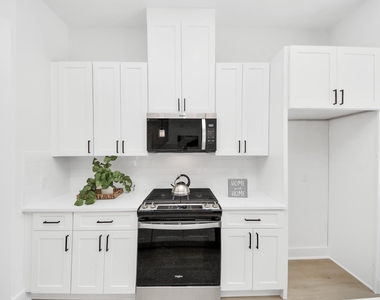 860 Rachel Street - Photo Thumbnail 11