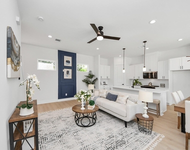 860 Rachel Street - Photo Thumbnail 3