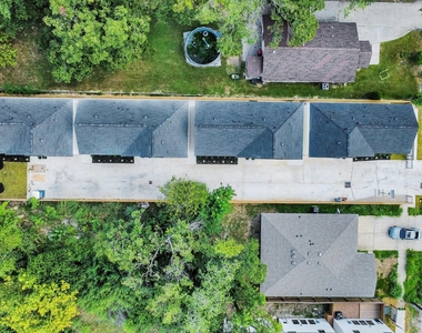 860 Rachel Street - Photo Thumbnail 44