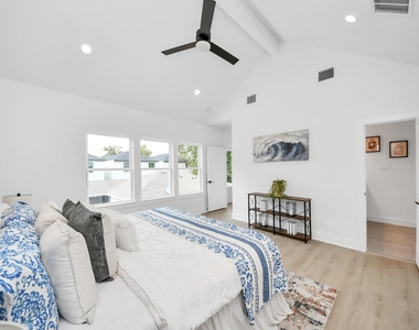 860 Rachel Street - Photo Thumbnail 27