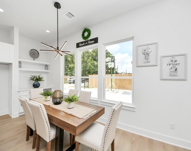 860 Rachel Street - Photo Thumbnail 6