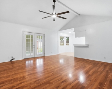 10114 Belfast Road - Photo Thumbnail 3