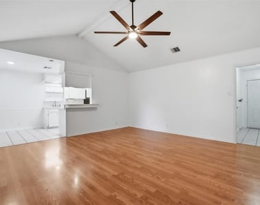 10114 Belfast Road - Photo Thumbnail 4