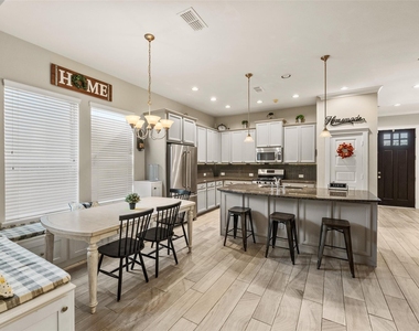 16815 Osprey Bend Drive - Photo Thumbnail 7