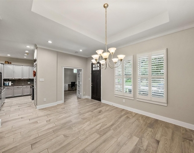 16815 Osprey Bend Drive - Photo Thumbnail 4