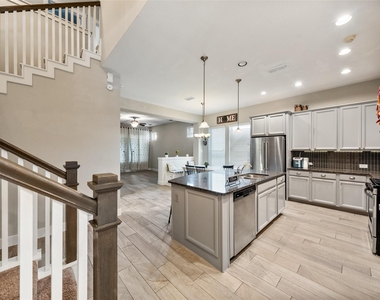 16815 Osprey Bend Drive - Photo Thumbnail 5