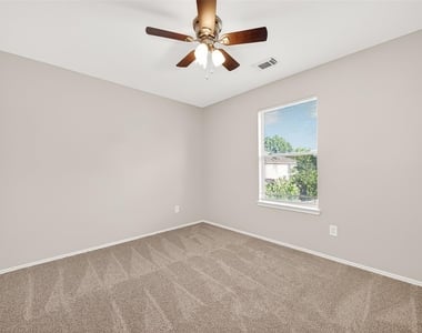 4115 Sand Ripple Lane - Photo Thumbnail 13