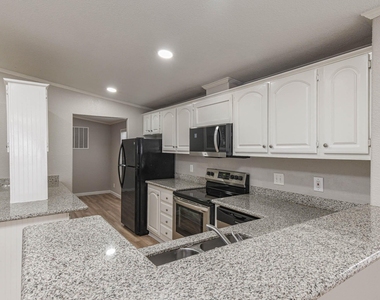 10210 Berrypatch Lane - Photo Thumbnail 11