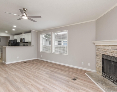 10210 Berrypatch Lane - Photo Thumbnail 10