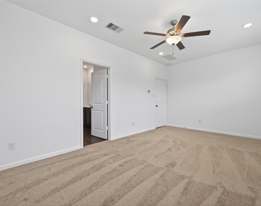16108 Dockside Street - Photo Thumbnail 20