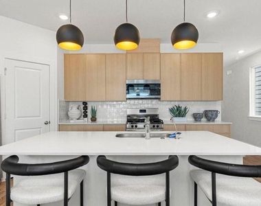 3514 Lovebird Lane - Photo Thumbnail 2