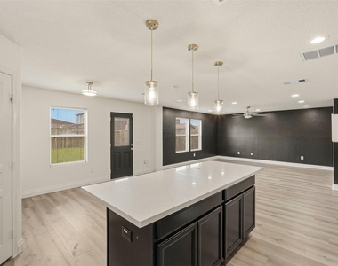 6810 Cortenridge Lane - Photo Thumbnail 13