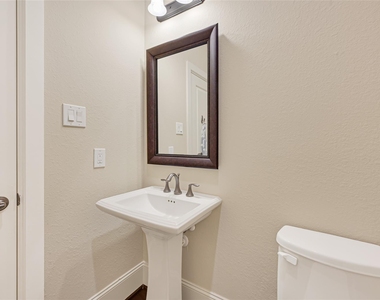 28639 Rolling Ridge Drive - Photo Thumbnail 10
