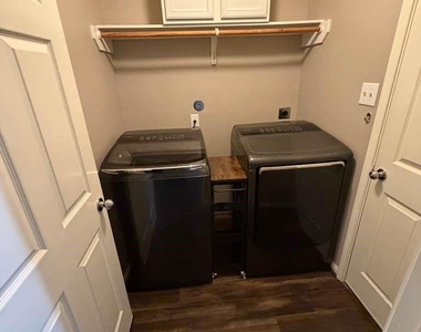 2023 Lost Pine Court - Photo Thumbnail 7