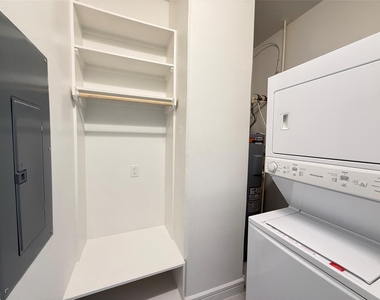3300 Main St - Photo Thumbnail 7