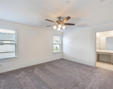 11910 De Carvalho Lane - Photo Thumbnail 17