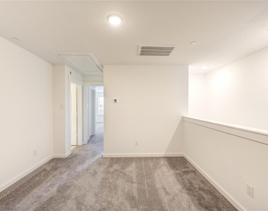 11910 De Carvalho Lane - Photo Thumbnail 15