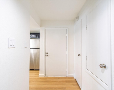 14555 Wunderlich Drive - Photo Thumbnail 13