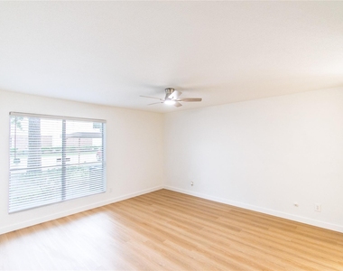 14555 Wunderlich Drive - Photo Thumbnail 10