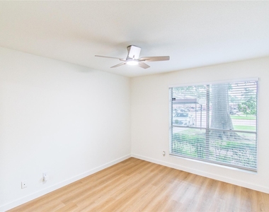 14555 Wunderlich Drive - Photo Thumbnail 12