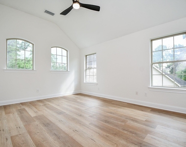 18 Hadlock Pl - Photo Thumbnail 12