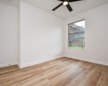 18 Hadlock Pl - Photo Thumbnail 20