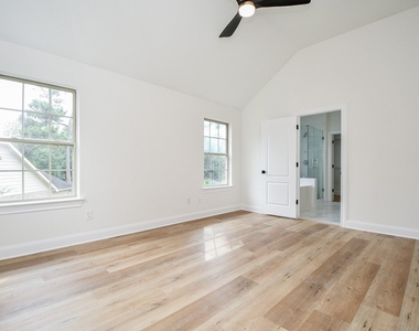 18 Hadlock Pl - Photo Thumbnail 13