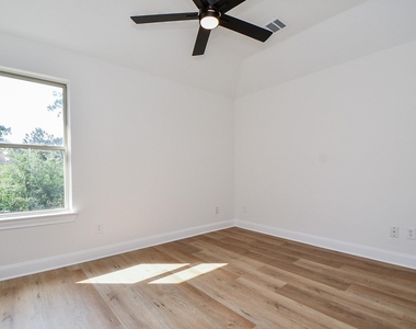 18 Hadlock Pl - Photo Thumbnail 22