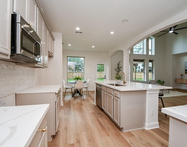 18 Hadlock Pl - Photo Thumbnail 9