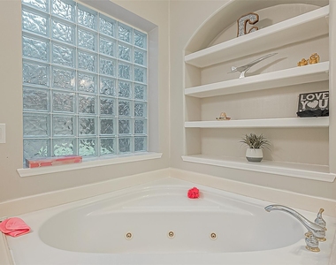 4202 Stone Oak Court - Photo Thumbnail 14