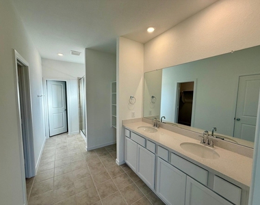 22142 Ingham Bluff Lane - Photo Thumbnail 5
