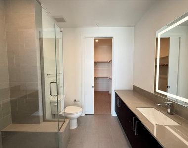 3300 Main St - Photo Thumbnail 6