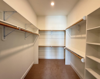 3300 Main St - Photo Thumbnail 7