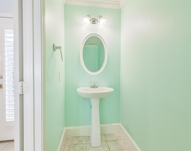 738 Redwing Place Drive - Photo Thumbnail 8