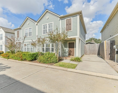 738 Redwing Place Drive - Photo Thumbnail 22