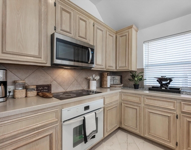 5805 Windy Knoll Lane - Photo Thumbnail 7
