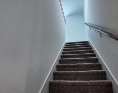 15035 Rustic Moon Road - Photo Thumbnail 11