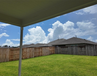 15035 Rustic Moon Road - Photo Thumbnail 6