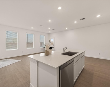 3048 Waterwood Pass Drive - Photo Thumbnail 20