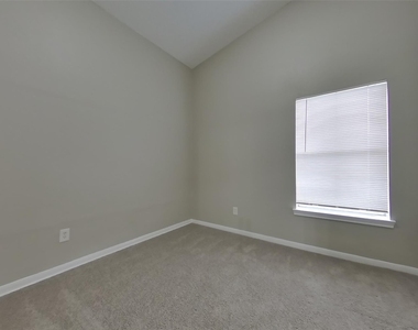 3103 Kelling Street - Photo Thumbnail 13
