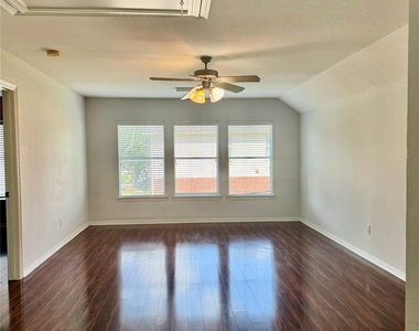 10231 Turrett Point Lane - Photo Thumbnail 8