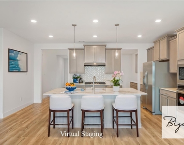 832 Sarasota Shore Drive - Photo Thumbnail 16