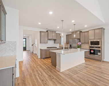 832 Sarasota Shore Drive - Photo Thumbnail 17