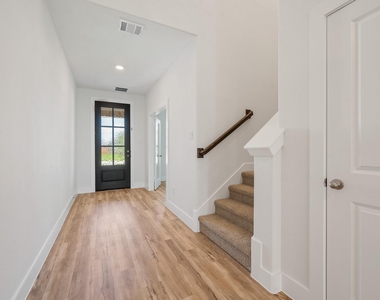 832 Sarasota Shore Drive - Photo Thumbnail 6