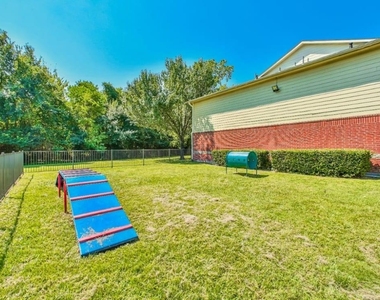 11111 W Montgomery Road - Photo Thumbnail 4