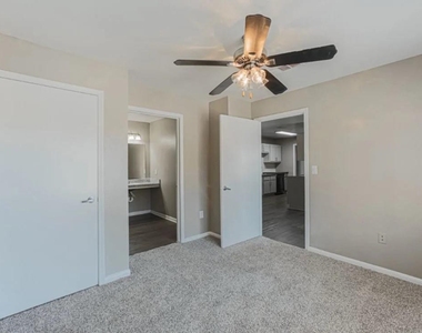 11111 W Montgomery Road - Photo Thumbnail 8